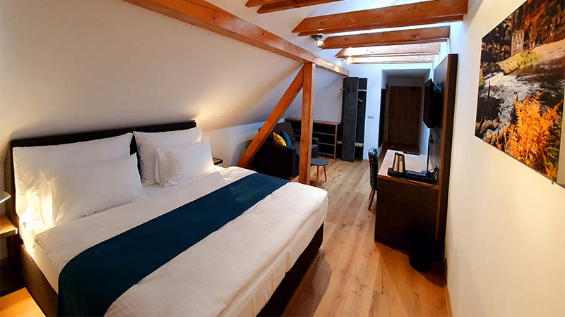 Doppelbettzimmer mit Terrasse